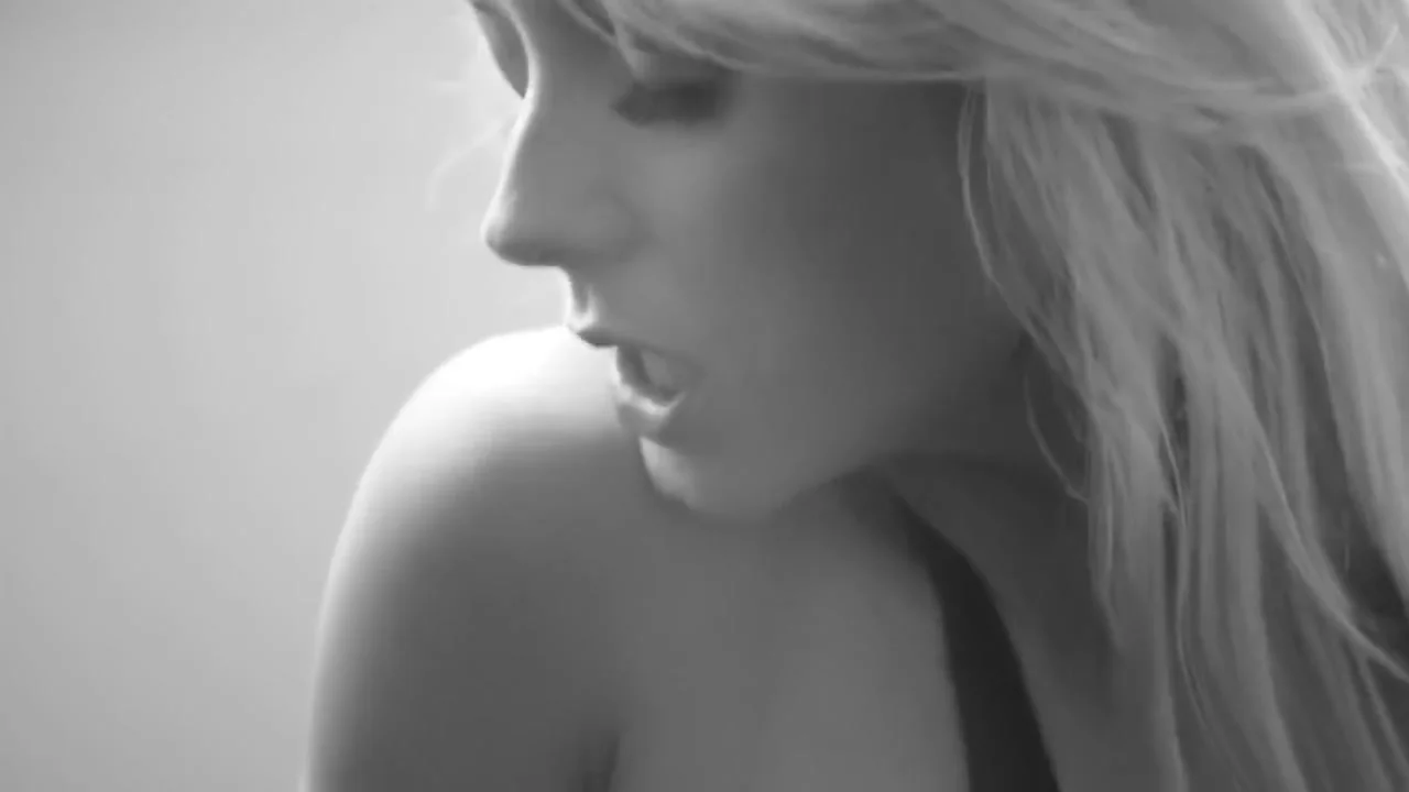 Clubjanacova - In Black And White