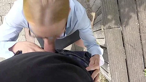 Public & AO! Notgeile Lehrerin vom Familienvater gefickt!