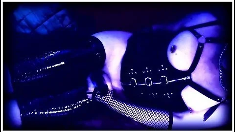 Shiny Plastic Wrapped Stumpy Slut Brings Herself To Orgasm