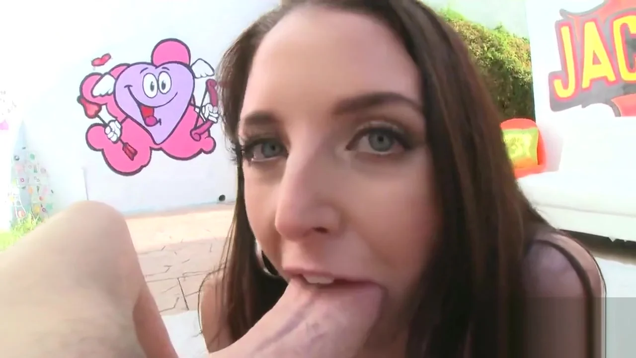 Breathtaking centerfold exposes big ass and gets butt hole plowed
