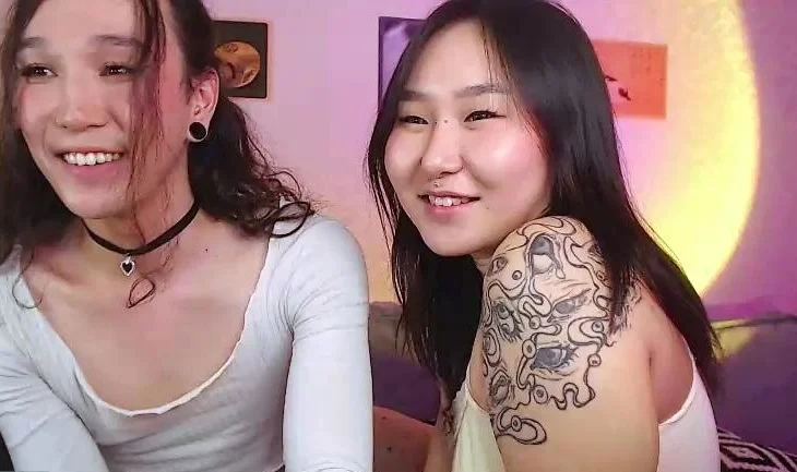 Asian teen on webcam contact Kgo8