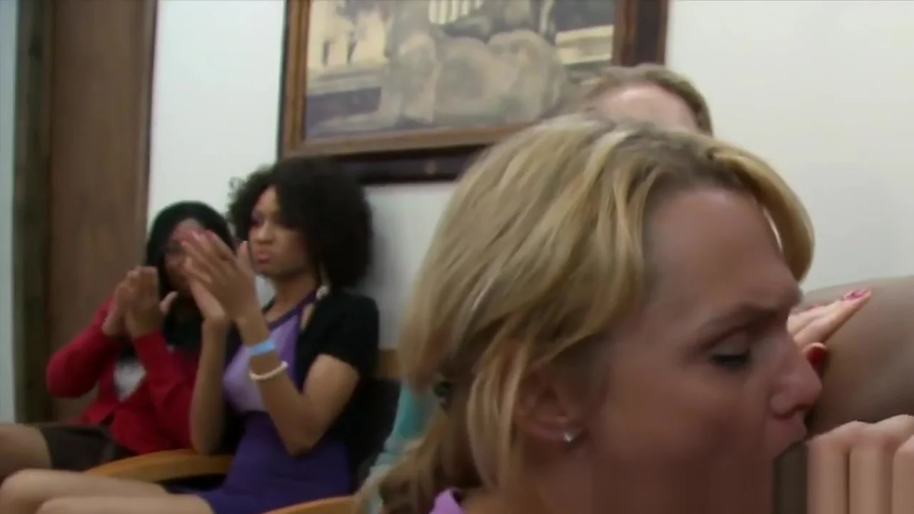 Real cfnm babe facialized by strippers bbc
