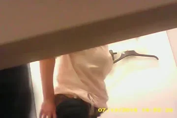 changing room 8 (she knows)