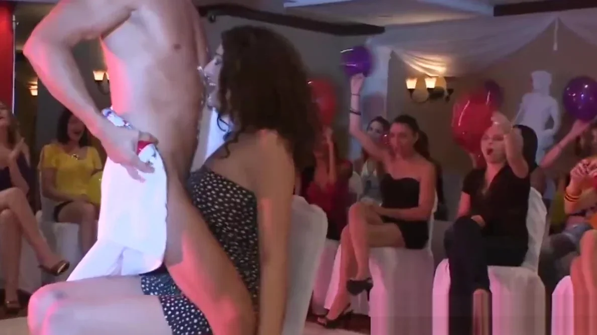 Masked stripper receives blowjobs from naughty bachelorettes