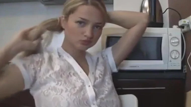 blonde amateur demoiselle prepares for the webcam session