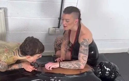 Mistress Ae - Double Dom With Lady Valeska - Latex Sensory
