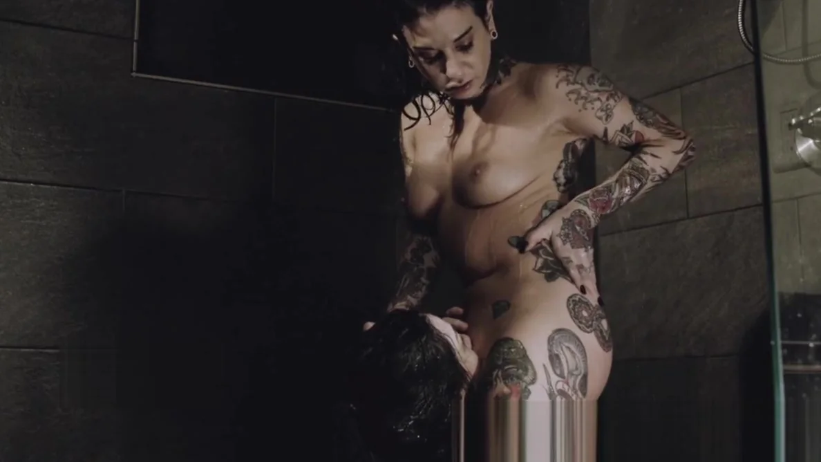 Beautiful Stoya feasts on inked lesbians wet pussy