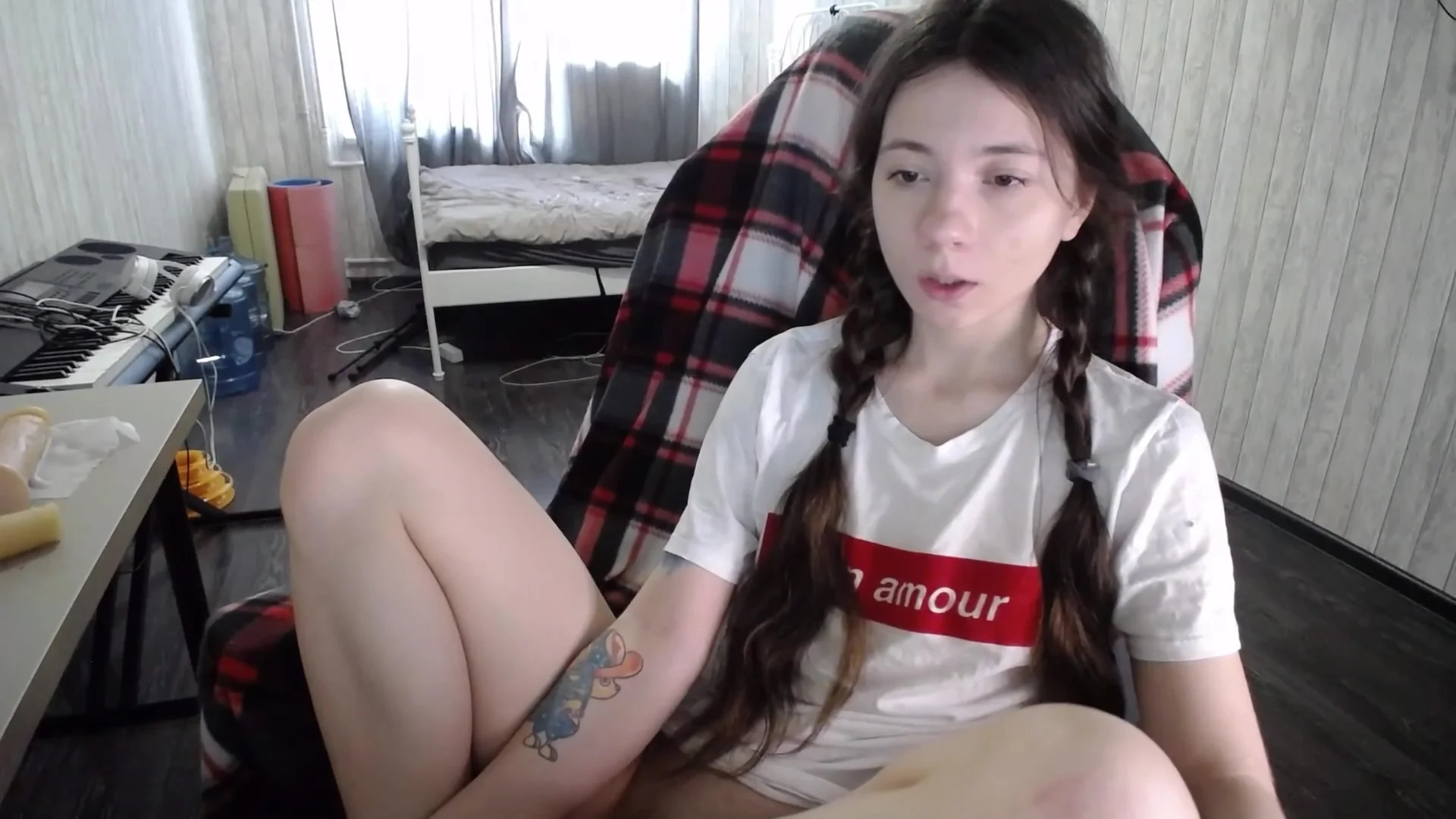 Lovely Girl Have Pink Cute Pussy Sexy B0rschs )