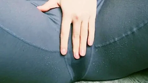 Public Gym - Quickie Masturbate After Workout (mabilisang Pagsasalsal Kay Coach)