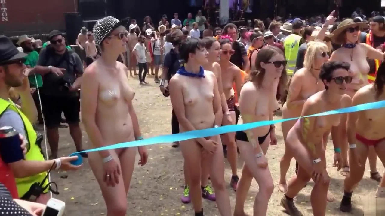 Naked students 18+ get ready to compete in a marathon
