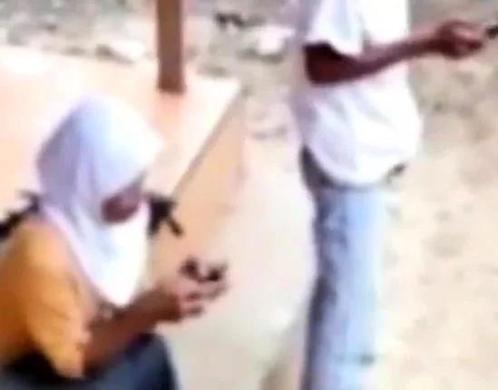 indonesia- ngintip jilbab hijab mesum
