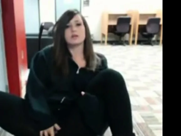 Naughty Webcam Teen Masturbating