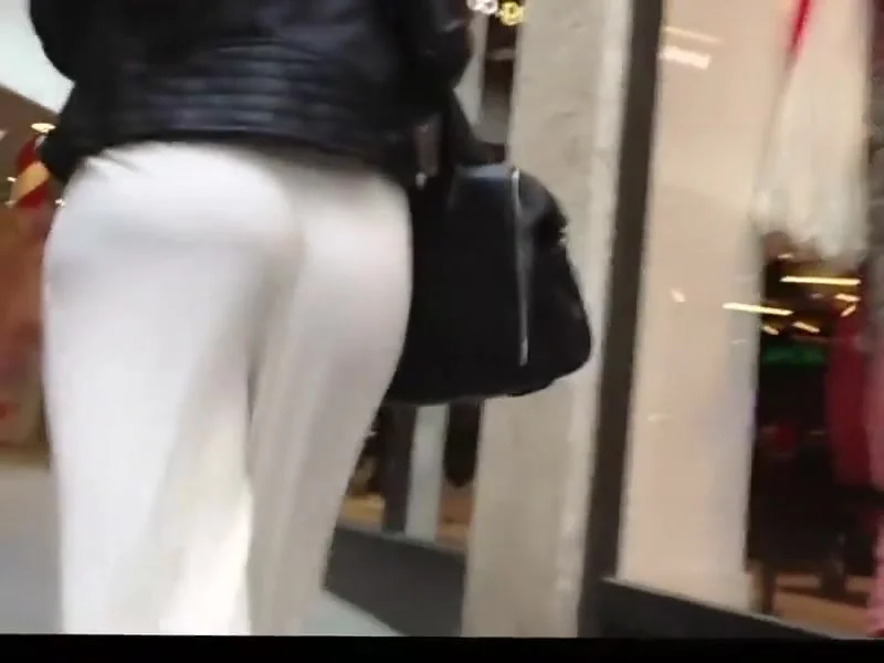 Huge butt in loose white pants