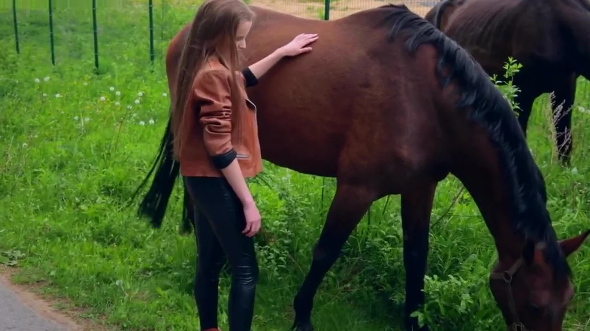Grace - Hot 18yo teen 18+