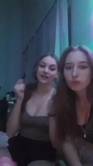 Russian Girls Kissing On Periscope And Teasing Viewers