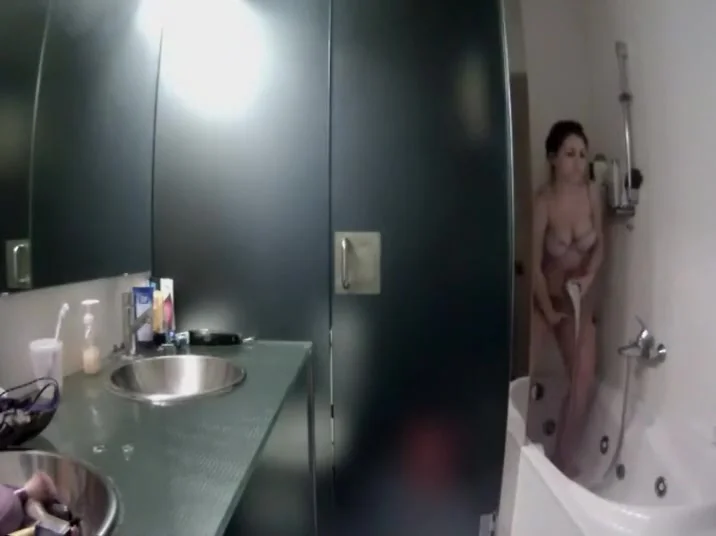 Caught her fingering pussy in a shower