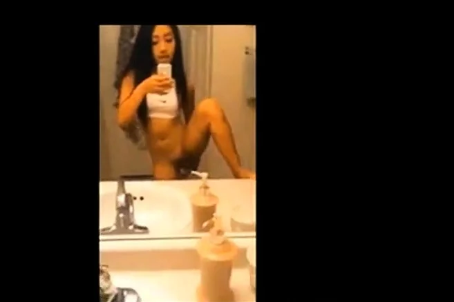 Young asian Playing With Pussy In Bathroom