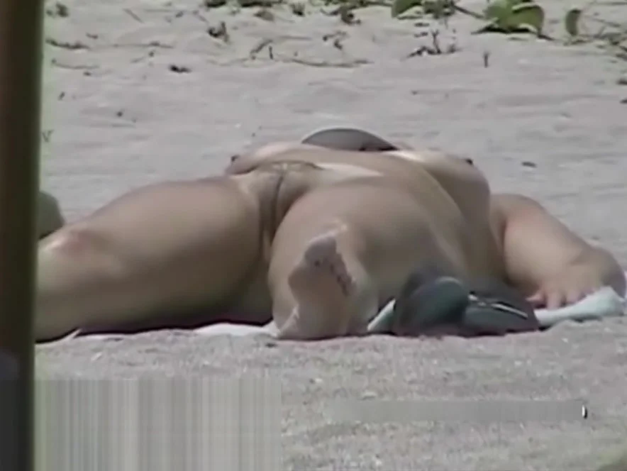 Nude beach sexy girls craze video