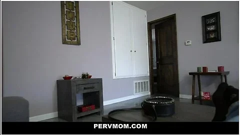Confiding Stepmom Cumshots
