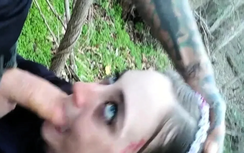 Mountain-side Public Facefuck with a Kinky Couple