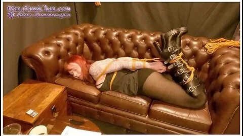 Verified Amateurs In Hogtying In Public At Erotic World Fair!