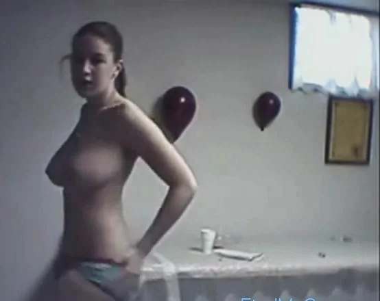 Canadian Webcam Girl Shows Off Her Big Bouncing Boobs