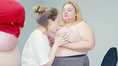 Evil Stepmoms Jana & Edina Are Back To Get Their Stepdaught