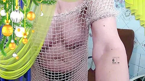 Hot Housewife Lukerya Alone At Home Gives Everyone A Little Pre-holiday Mood By Flirting On The Webcam Online