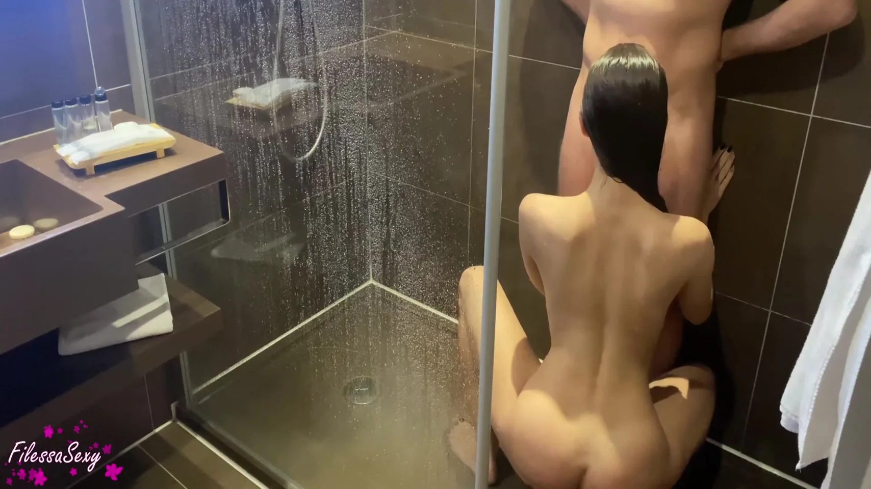 Hot Girl Had Blowjob And Passionate Fucking In Shower - Homemade