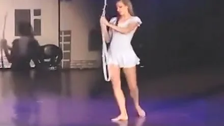 Brunette with heavenly thighs and her unforgettable performance