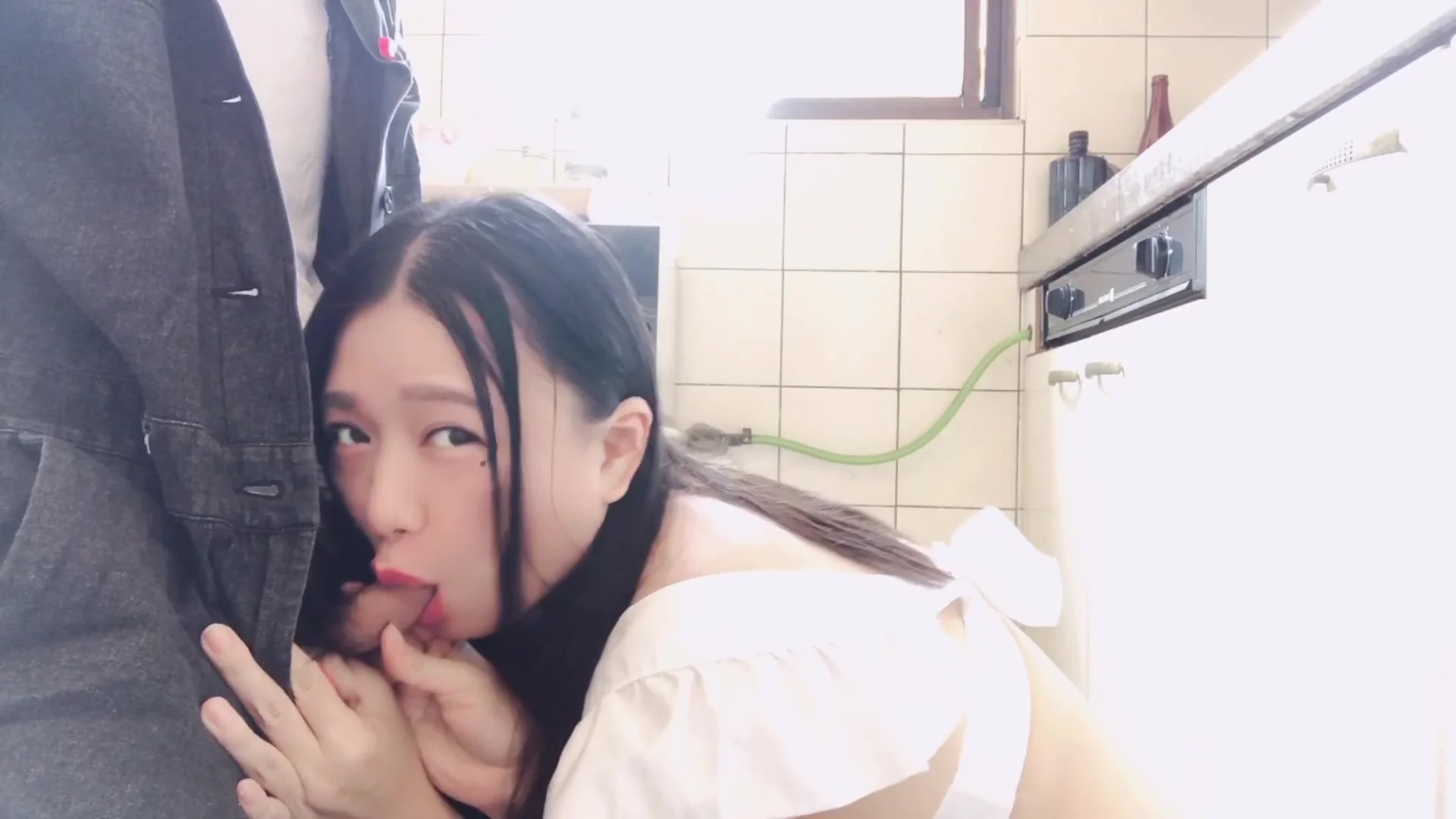 A Lonely Wife In Taiwan Has Sex With A Plumber While Her Husband Is Away