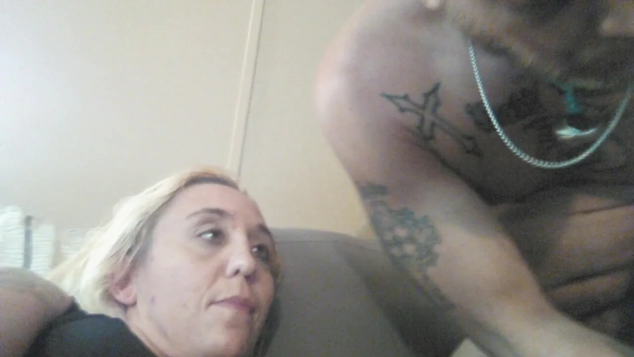 Irelyn Cloudz Facial W Cumshot Close Up