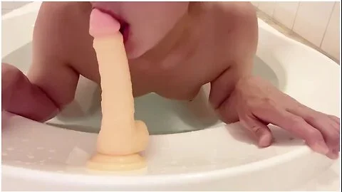 Mature Amateur: A Video Of A Married Woman Who Is Too Nasty Masturbates Too Much In The Bathroom