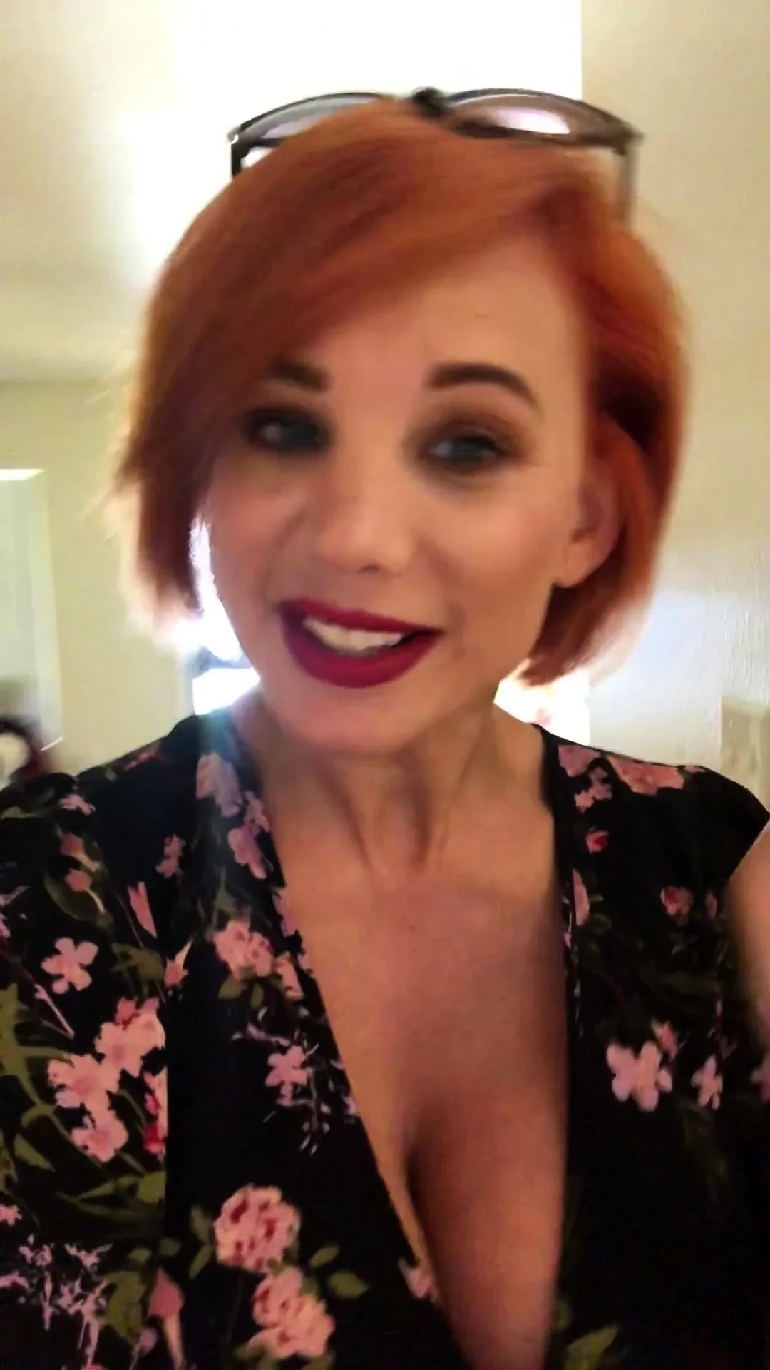 Pretty redhead webcam masturbation show