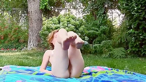 Hot Hairy Pussy Babe Ana Molly Gives A Nice Hairy Show