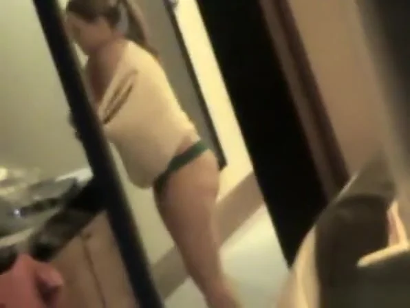 neighbor films teen 18+ in her bedroom
