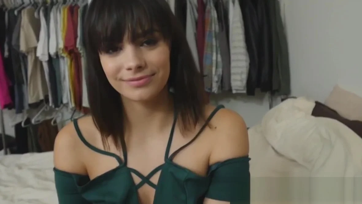 Amateur teen 18+ gets pov cum