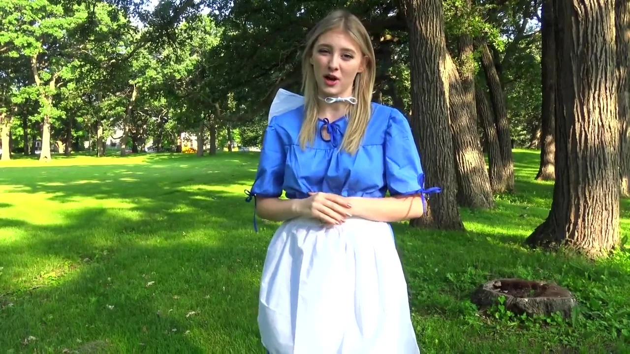 Young amish girl gets lost