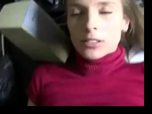 Amateur anal quickie in office