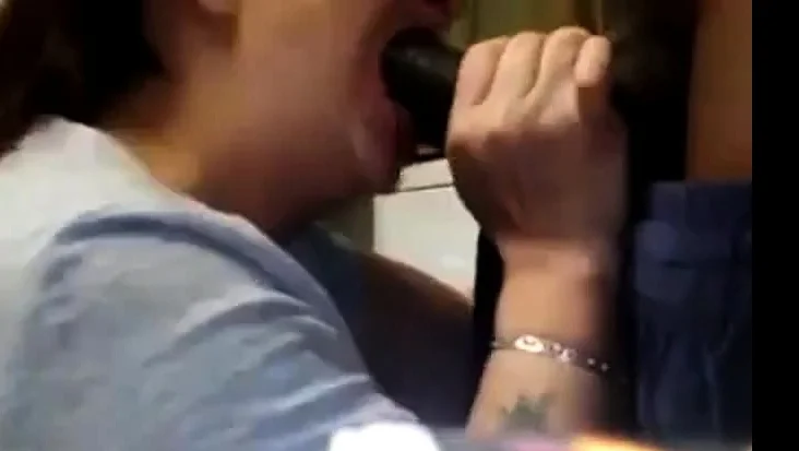 Deepthroat BBW Mature gags on BBC Cum - negrofloripa
