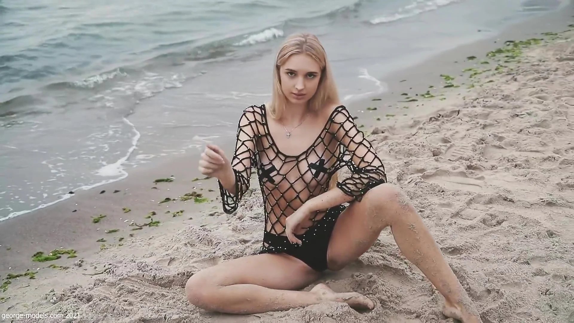 Viktoria Beach Babe