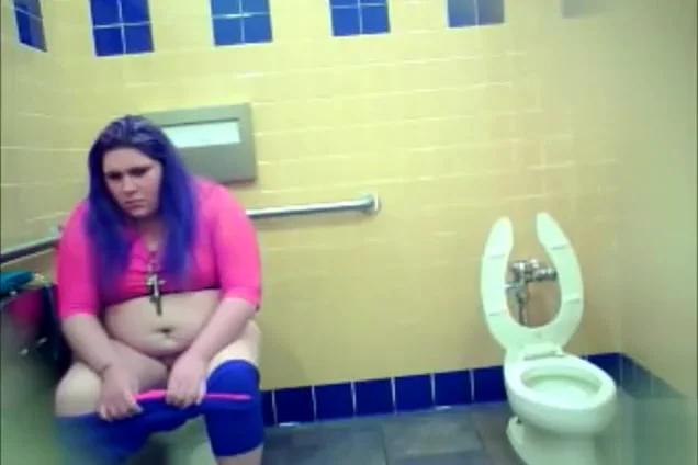 Brazilian fatty needed to urinate