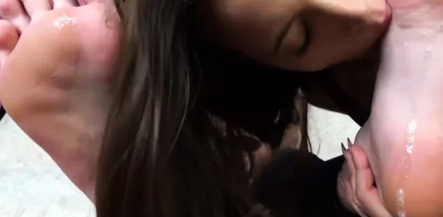 Very spity feet worship
