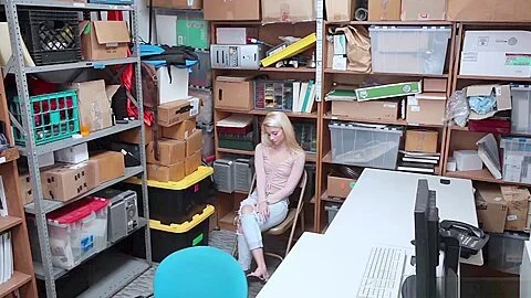teen 18+ Shoplifter Riley Star Giving The Lp Officer A Head