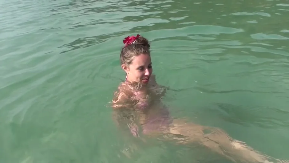 Anne in hottie gives an awesome blowjob in an outdoor porn vid