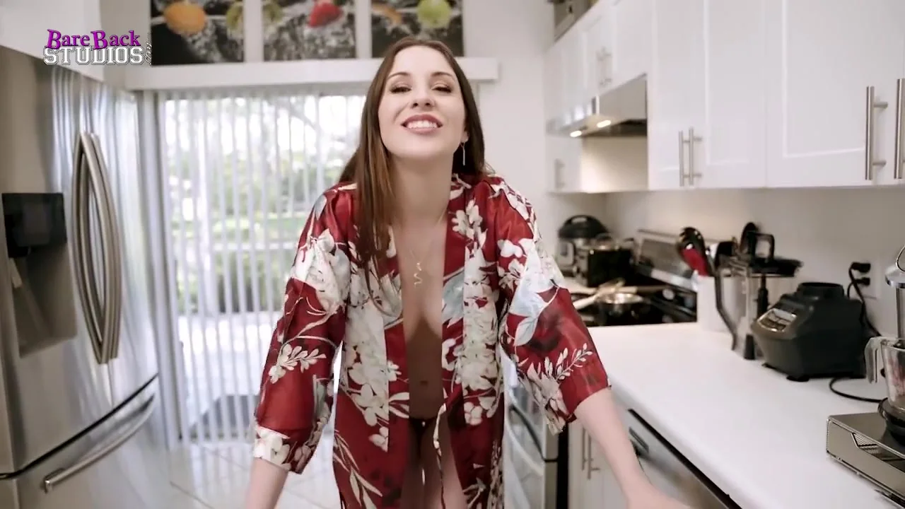 Ami Ee, Amiee Cambridge And Luke Longlyxxx In Step Mom Introduces Me To Free Use And Fucks