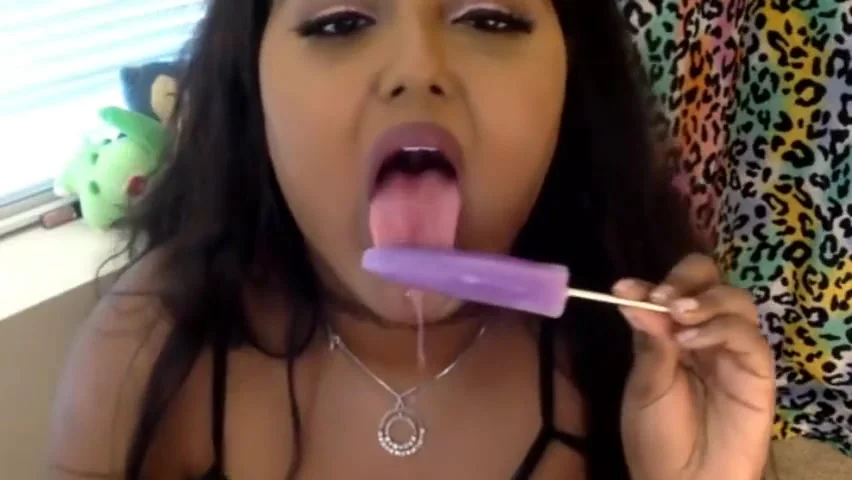 BBW Ebony girl in see through lingerie on webcam