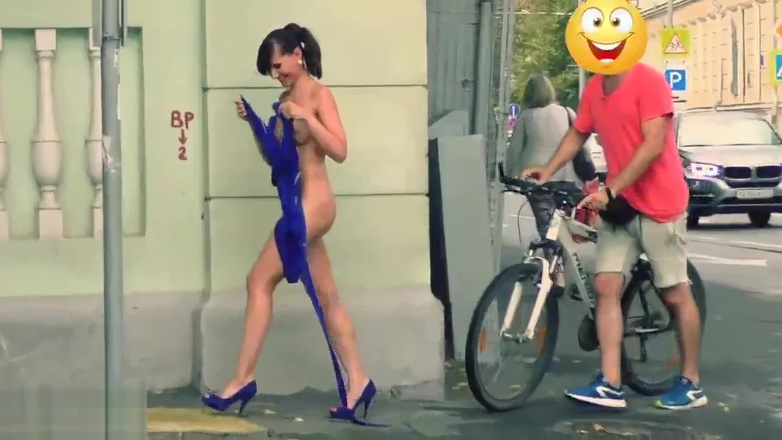 Captures Jeny Getting Stripped in Public