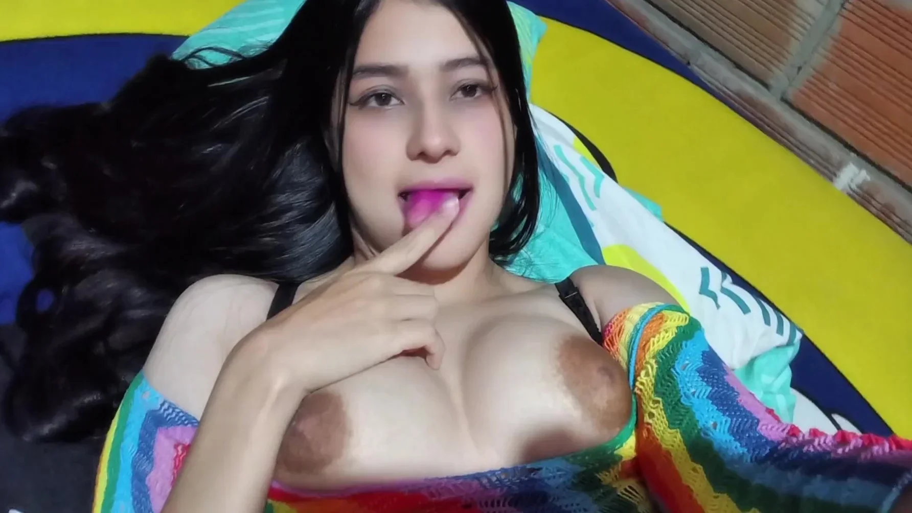 Horny Colombian Teen 18+ Touches Her Rich Tits And Pussy