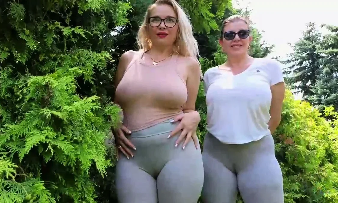 Blonde babe Vanessa Cage lesbian action with Alena Croft
